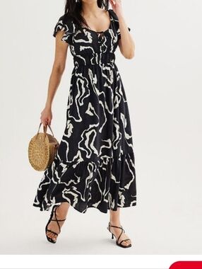 NWOT Black And White Nine West Flutter Sleeve Maxi Dress Size 2x